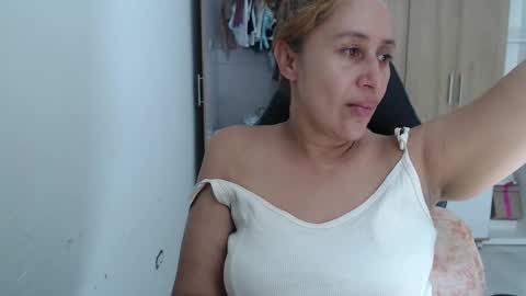 Roxana online show from 10.19.25