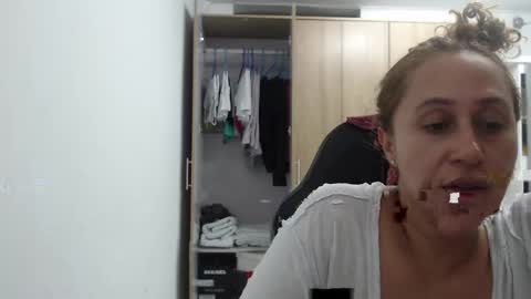 Roxana online show from 04.26.26