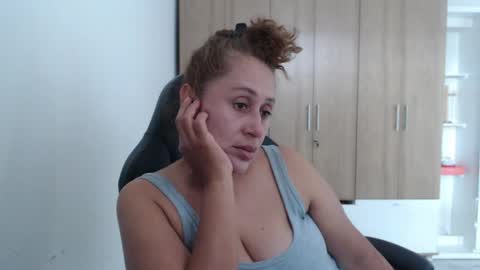 Roxana online show from 04.30.26