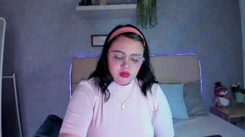 Snapshot of roxanebrown chatting on 08.08.26 roxanebrown online show from 08.08.26