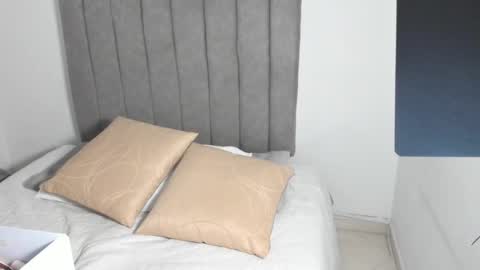 Roxane online show from 12.02.25