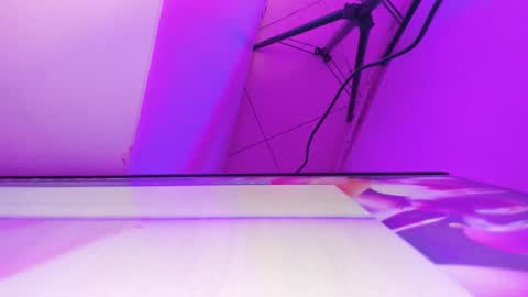 Roxane online show from 02.04.26