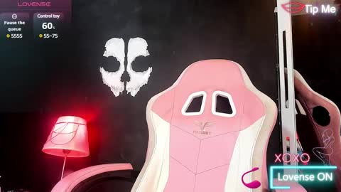 Roxane  online show from 02.15.25