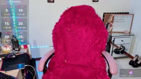 Roxane  online show from 01.17.26