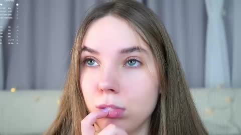 Snapshot of roxannastoo chatting on 01.12.26 roxannastoo online show from 01.12.26