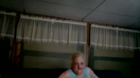 Snapshot of roxi7039 chatting on 03.10.26 Roxi online show from 03.10.26