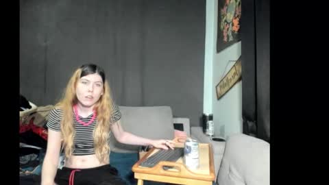 roxihazeleyes online show from 03.02.26