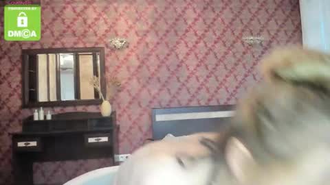 Snapshot of roxxana_xxxx chatting on 11.10.25 roxxana_xxxx online show from 11.10.25