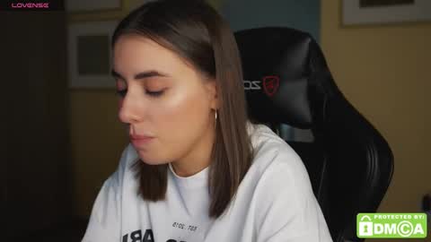 Snapshot of roxxxete chatting on 10.30.25 roxxxete online show from 10.30.25