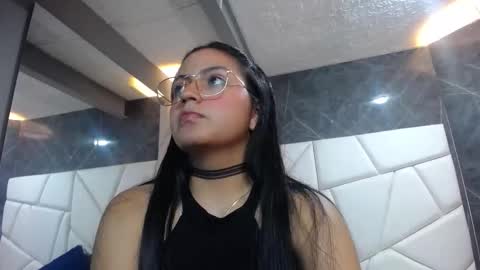 Roxxy  online show from 03.23.26