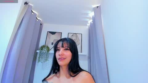 Roxy hell online show from 04.10.26