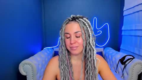 Snapshot of roxy_mars chatting on 02.05.26 Roxy online show from 02.05.26