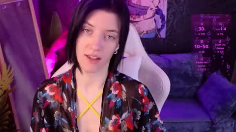 roxy_riot_ online show from 12.20.25