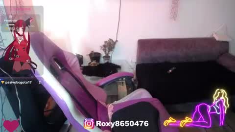 Snapshot of roxy_roxxan chatting on 07.28.26 - online show from 07.28.26