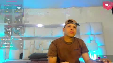 royal_xx online show from 04.08.26