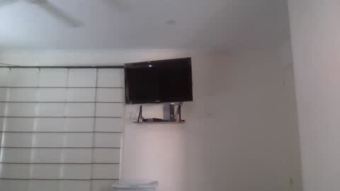 RubberKelly online show from 01.15.25