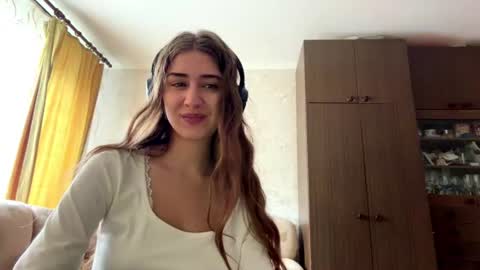 Mia online show from 07.24.26