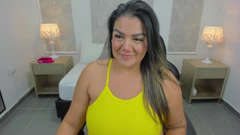 Snapshot of ruby_jimenez18_ chatting on 05.21.26 R U B Y online show from 05.21.26