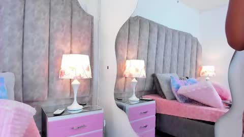 Snapshot of rubycrox chatting on 02.25.26 rubycrox online show from 02.25.26