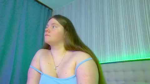 Snapshot of rubyvalen chatting on 05.19.26 Ruby online show from 05.19.26