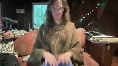 Snapshot of rubywavesback chatting on 12.21.25 rubywavesback online show from 12.21.25