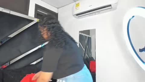 rubyxht online show from 10.18.25