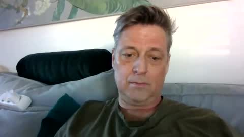 Snapshot of rudeski chatting on 02.01.25 rudeski online show from 02.01.25