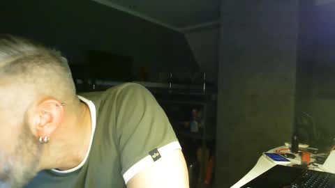 Snapshot of ruffi77 chatting on 02.24.25 Chico que rico Caliente online show from 02.24.25