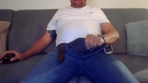 runner_1978 online show from 09.21.25