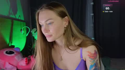 Snapshot of russian_sexy_girl5 chatting on 03.09.25 Mary online show from 03.09.25