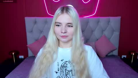 ruthbryant online show from 11.08.25