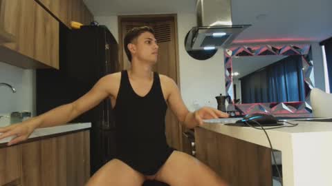 Snapshot of ryan__mateo chatting on 10.11.25 ryan__mateo online show from 10.11.25