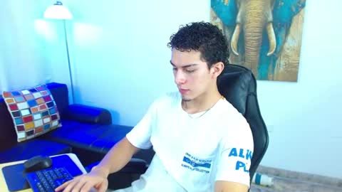 Snapshot of ryan_cum18 chatting on 07.11.26 Ryan online show from 07.11.26