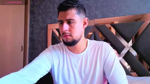 R Y A N online show from 11.12.25