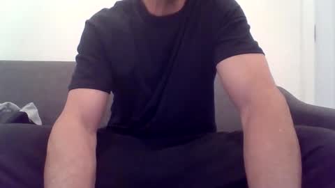 Snapshot of ryand066 chatting on 04.01.26 ryand066 online show from 04.01.26