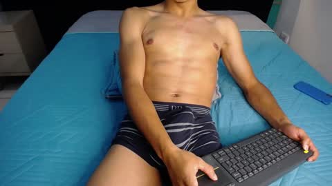 Snapshot of ryanpricee chatting on 01.10.25 RyanPricee online show from 01.10.25
