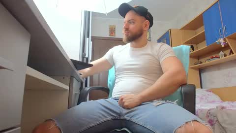 Ryanstone  online show from 02.04.26