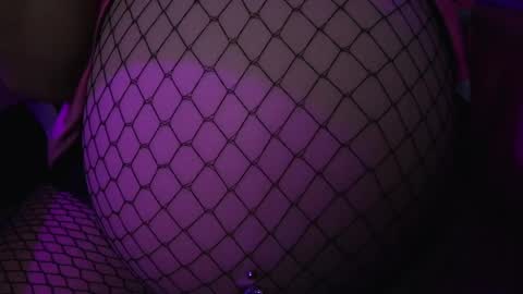 Snapshot of rynn_x chatting on 05.13.26 SINGLE WIDOWED MOM online show from 05.13.26