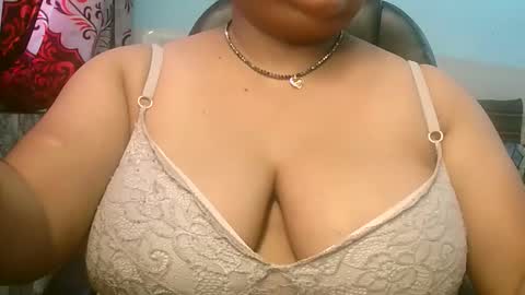 Snapshot of s03286 chatting on 10.27.25 HotLovers online show from 10.27.25