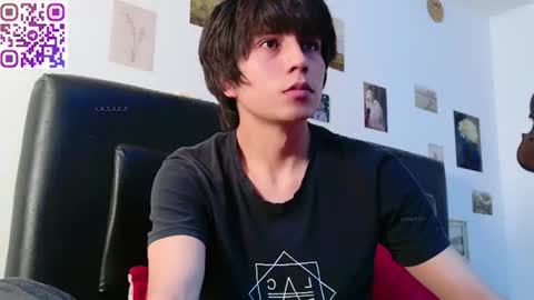 Snapshot of s_a_t_u_r_n chatting on 06.25.26 ST online show from 06.25.26