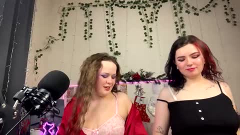 Snapshot of s_katekisa_ss chatting on 01.14.25 Kate online show from 01.14.25