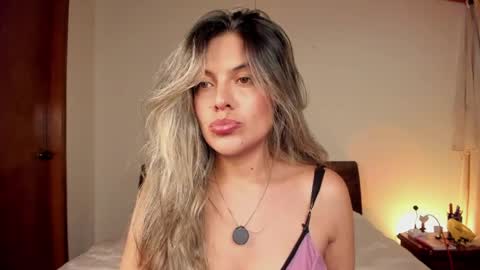 Leslie Beltrn online show from 04.27.26