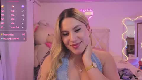 Snapshot of saaya_tay chatting on 02.20.26 saaya_tay online show from 02.20.26