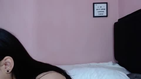 Snapshot of sabbrand_ chatting on 10.01.25           online show from 10.01.25