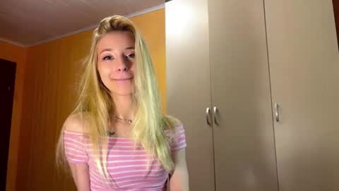 Snapshot of sabinamccrohan chatting on 07.29.26 Sabina online show from 07.29.26