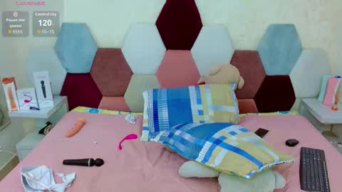 sabriana_smith1 online show from 04.12.26