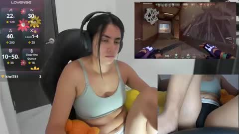Snapshot of sabrina_chester_02 chatting on 06.19.26 Angie online show from 06.19.26