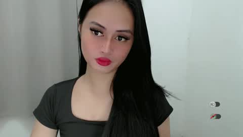 Snapshot of sabrina_inviting chatting on 02.25.25 Sabrina online show from 02.25.25