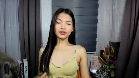 Snapshot of sabrina_maxx chatting on 02.09.26 Nadine online show from 02.09.26