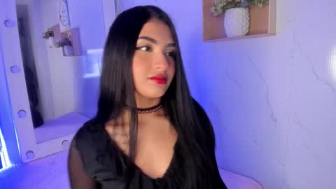 mariana  online show from 11.15.25